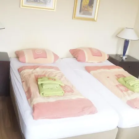 Zum Dannenbuettel Hotel 3*